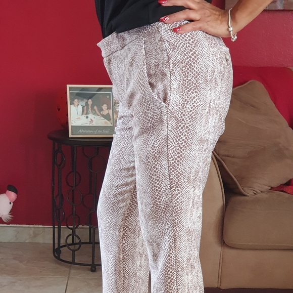 Animal print pants - Picture 3 of 4